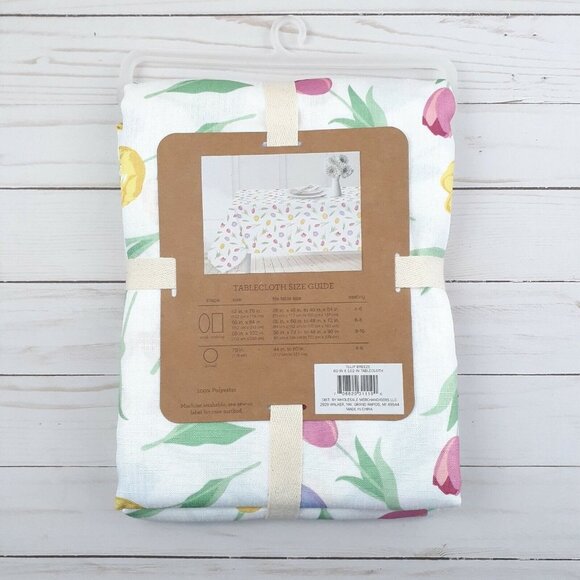 Fabric Tablecloth Spring Flowers Floral 60x102 Tulip Breeze - Picture 2 of 3